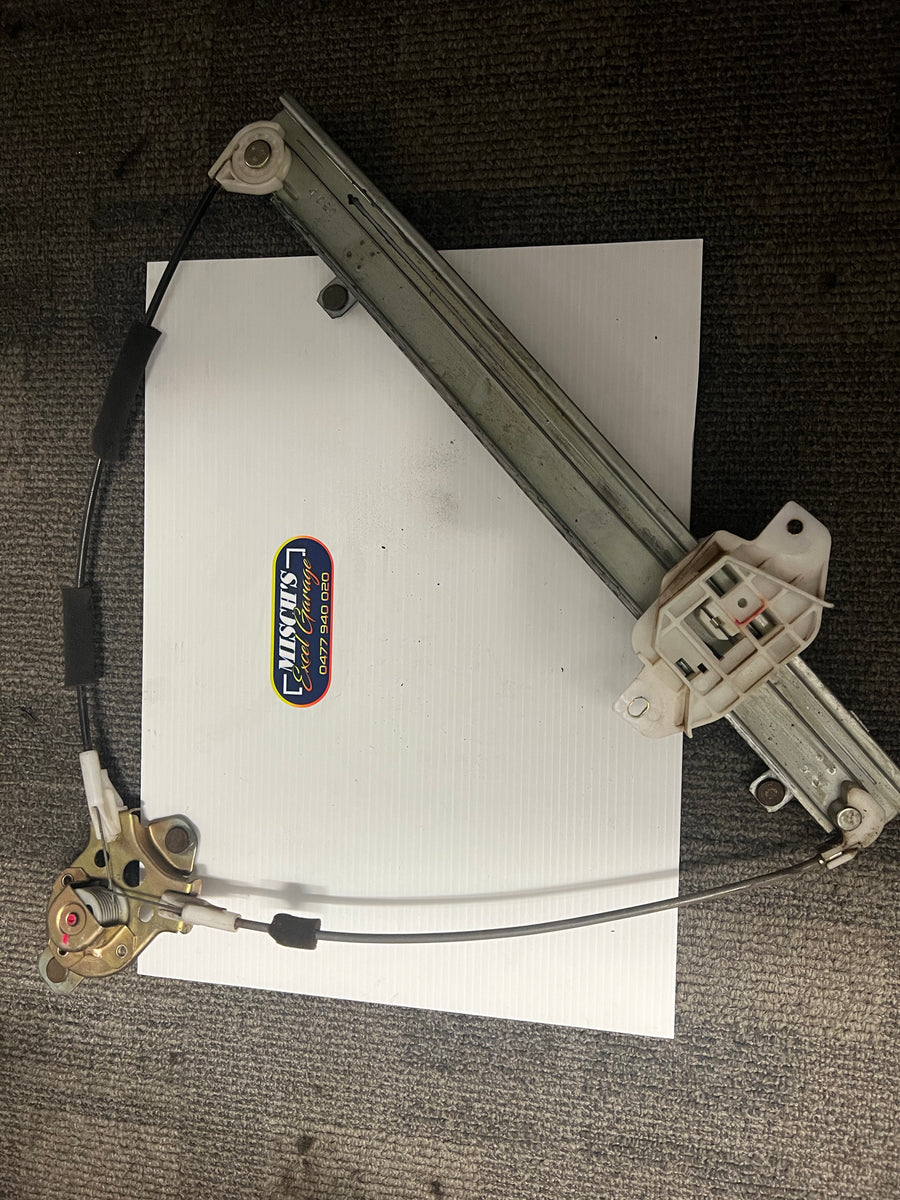 Window regulator S/hand Passanger side 3Dr Hatch Misch's Excel Garage