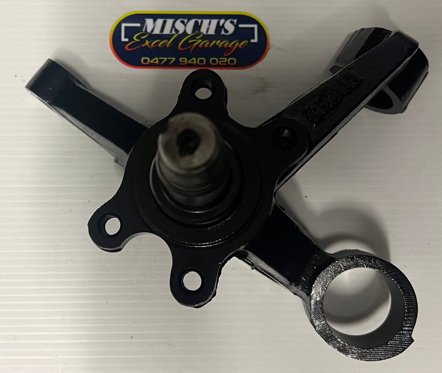 Rear R/H stub axle second hand reconditioned