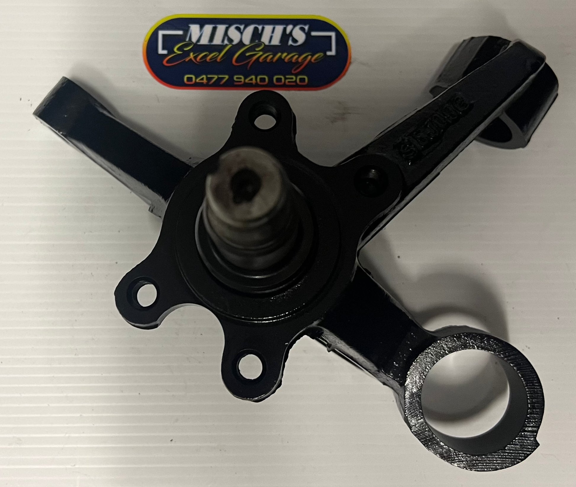 Rear R/H stub axle second hand reconditioned